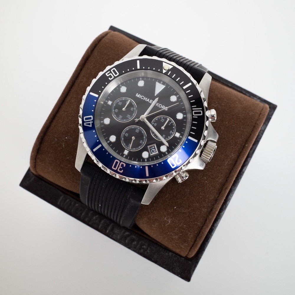 Michael Kors Everest Silicone Navy Black Watch MK8365